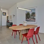 Kokomo Beachfront *