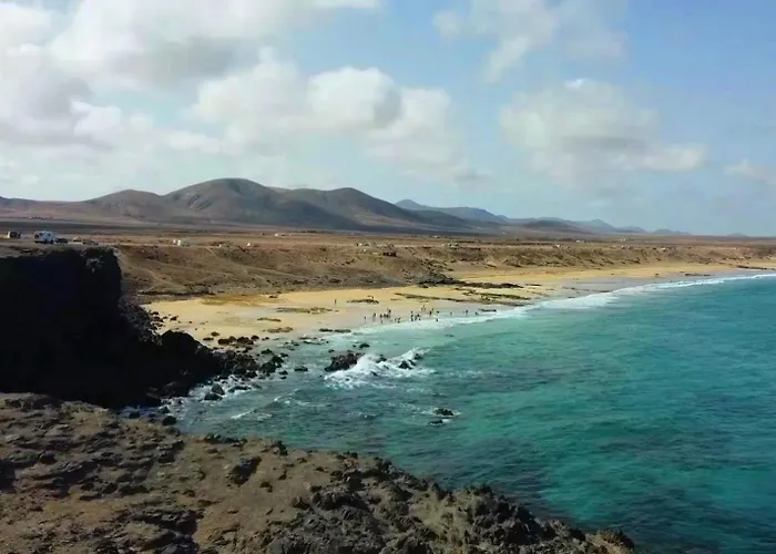 Kokomo Beachfront 公寓 *